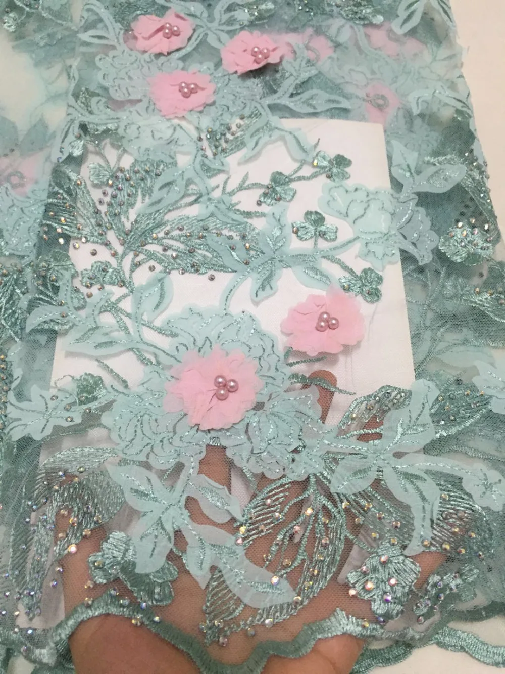 

New Nigerian Lace Fabrics For Wedding 2018 African French Lace Fabric High Quality 3D Beaded And Stones Applique Lace Trim