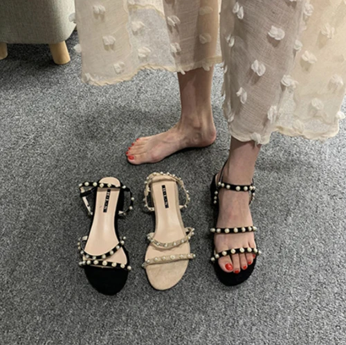 

2019 summer sandals pearl net red shoes word with sandals female ins fairy wind three pearl belt women's shoes