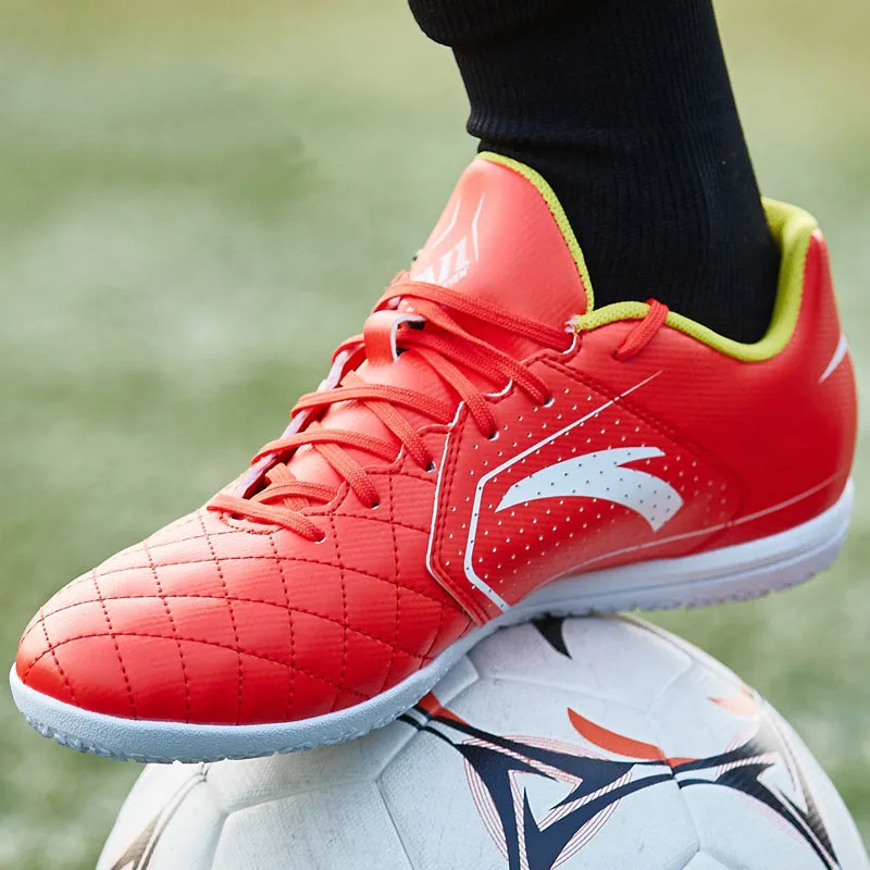 football shoes for flat feet