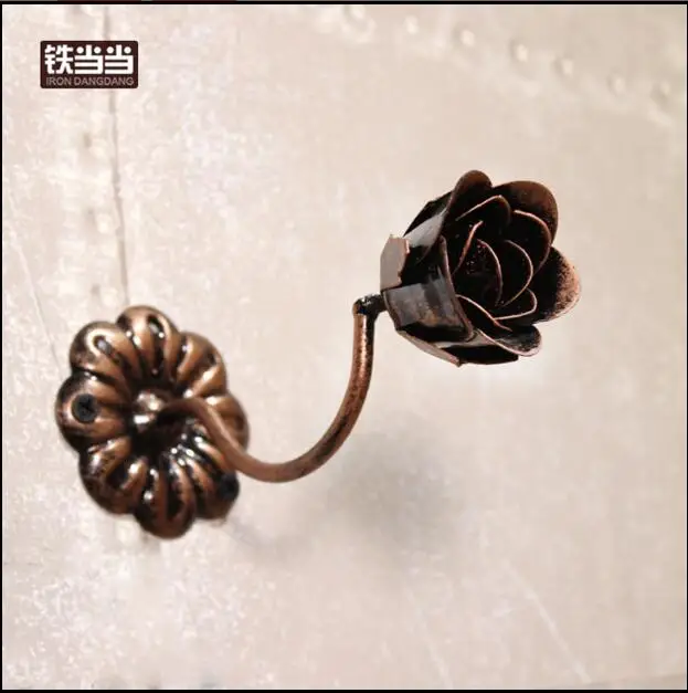 

5pcsIdyllic staple clothing store hooks for fashion clothes