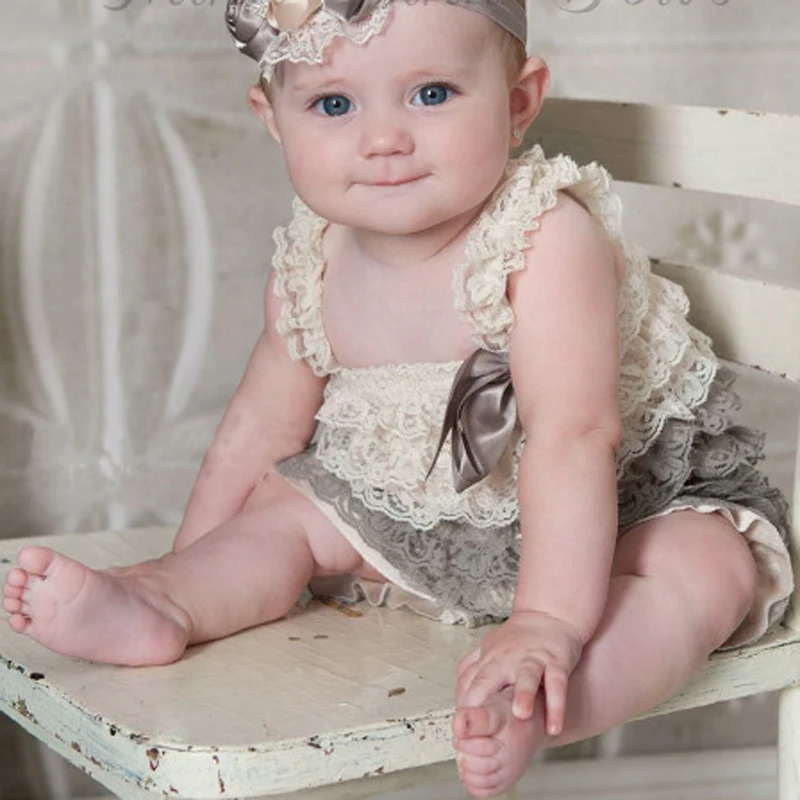 

2019 Baby Lace Rompers Infant Lace Romper with Straps Ribbon Bow Kids Jumpsuit Baby Girls Lace Ruffled Petti Romper DS9