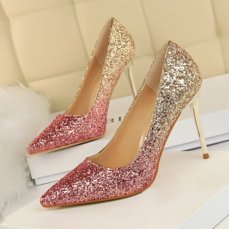 

2019 Women 9cm High Heels Sexy Glitter Bling Scarpins Red Pumps Plus Size 43 Stiletto Wedding Bridal Gold Silver Valentine Shoes