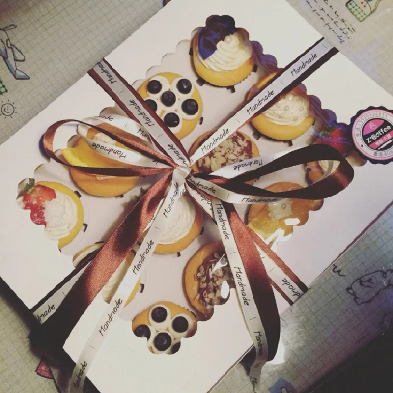 12 отверстий белая бумажная коробка Маффин кекс Кондитерские шоколадные конфеты упаковочная коробка Свадьба Рождество День Рождения Вечеринка Baby Shower