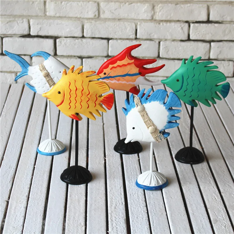 

Wooden Colored Drawing Fish Model Handwork Wooden Fish Craft Kiss Fish Figurines Table Sculpture Home Decoration Miniatures