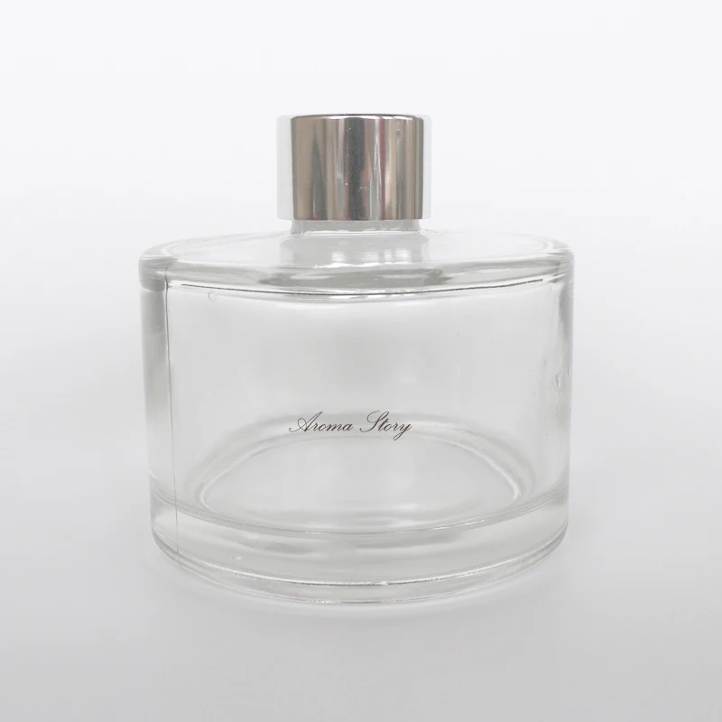 

5pcs/lot 200ml Reed Diffuser Glass Bottles Diameter 8.5cm, Height 8cm, Weight 338g Metal Silver/Gold/Black Cap Plastic Stopper