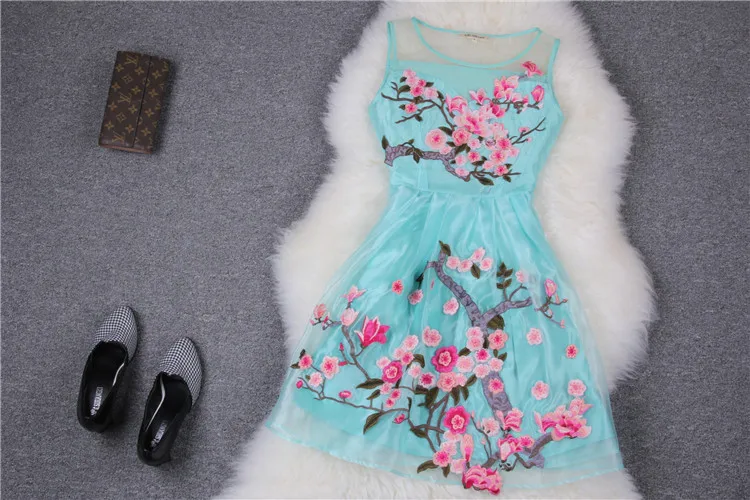 2015 New Women's Dress Organza Gauze 3D Plum Flower Embroidered Fashion