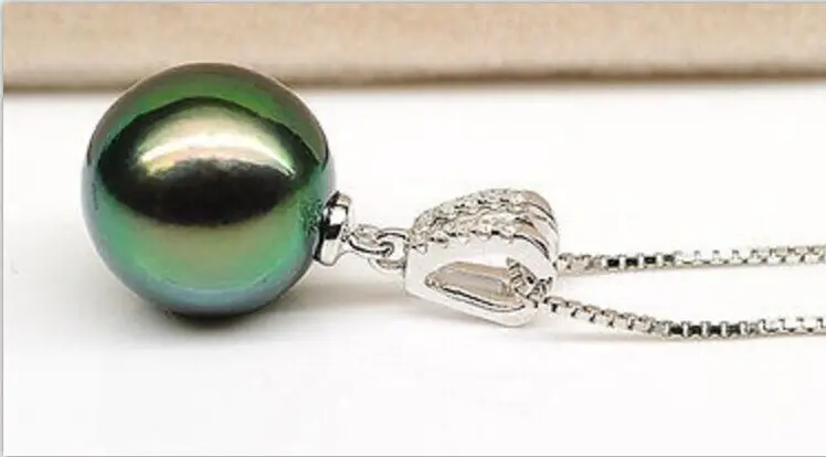 

gorgeous AAA quality natural 9-10mm tahitian peacock green pearl pendant