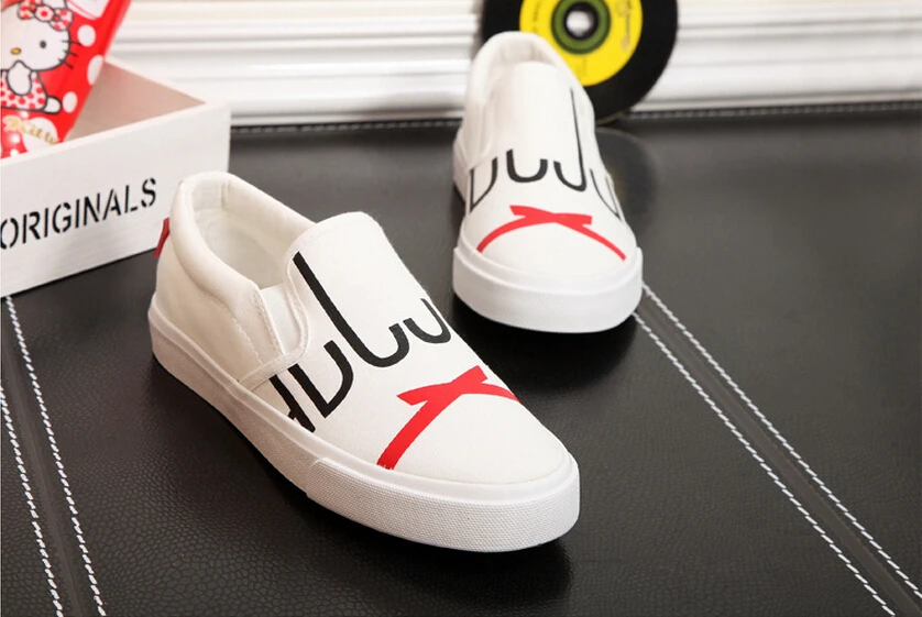 2016 Spring models female graffiti canvas shoes font b women b font lazy shoes a pedal