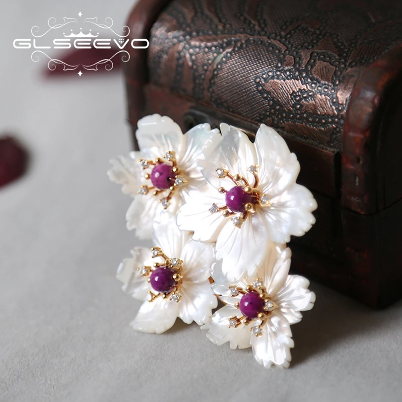 

GLSEEVO Natural Stone Chalcedony Brooch Pin Mother Of Pearl Flower Brooches For Women Accessories Dual Use Luxury Jewelry GO0166