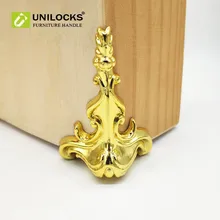 Unilocks 52 шт. 65 мм * 42 мм древесины gold box Средства ухода за кожей стоп ногу углу протектор Треугольники декоративные кронштейн для Мебельная фурнитура