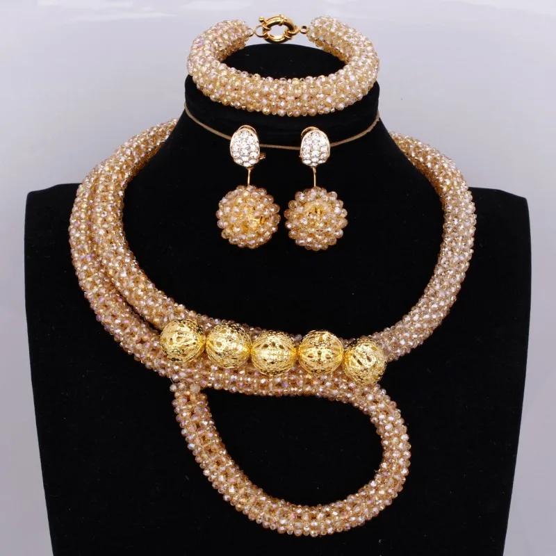 Fashion Women Wedding Dubai Jewelry Sets Gold Crystal Plated Balls Necklace Set Bridal Handmade Jewellery Set Free Shipping
Fashion Women Wedding Dubai Jewelry Sets Gold Crystal Plated Balls Necklace Set Bridal Handmade Jewellery Set Free Shipping