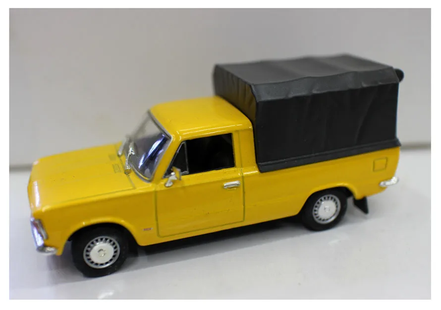 Редкий 1/43 Новый литой металлический пикап FIAT 125P модель игрушечного автомобиля