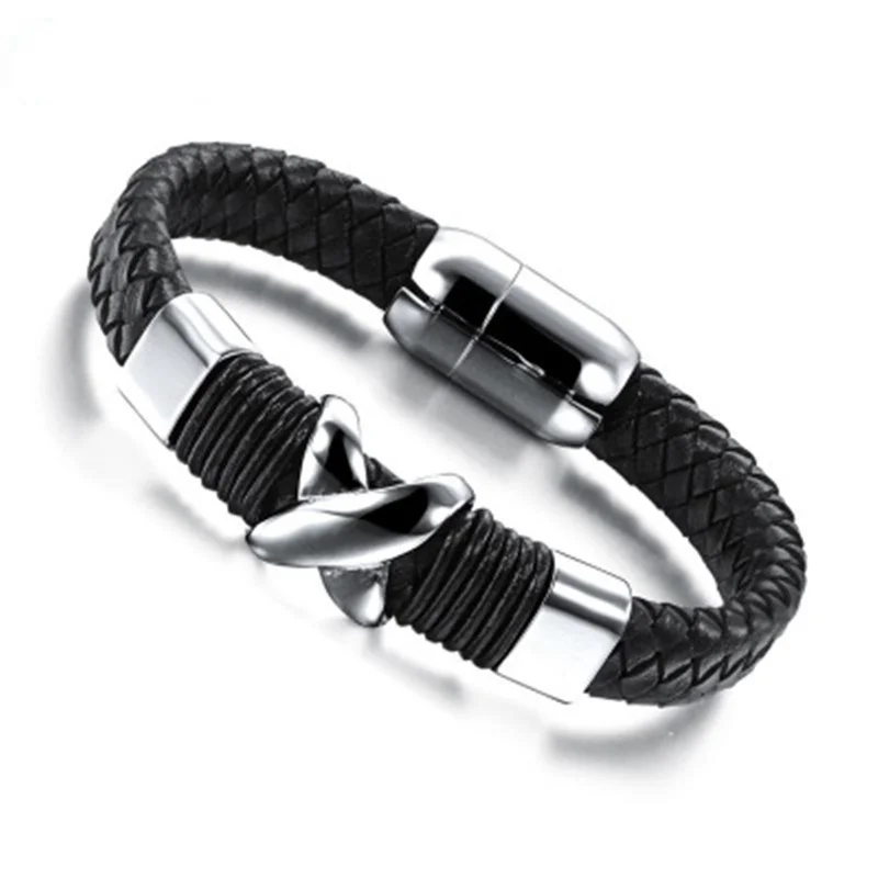 

The hot fashion personality of the men's handchain of stainless steel men's hand chain tide men's New Year gift leather bracelet