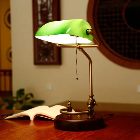 Винтаж банкир настольная лампа зеленый Стекло крышка древесины березы База настольная лампа светильник