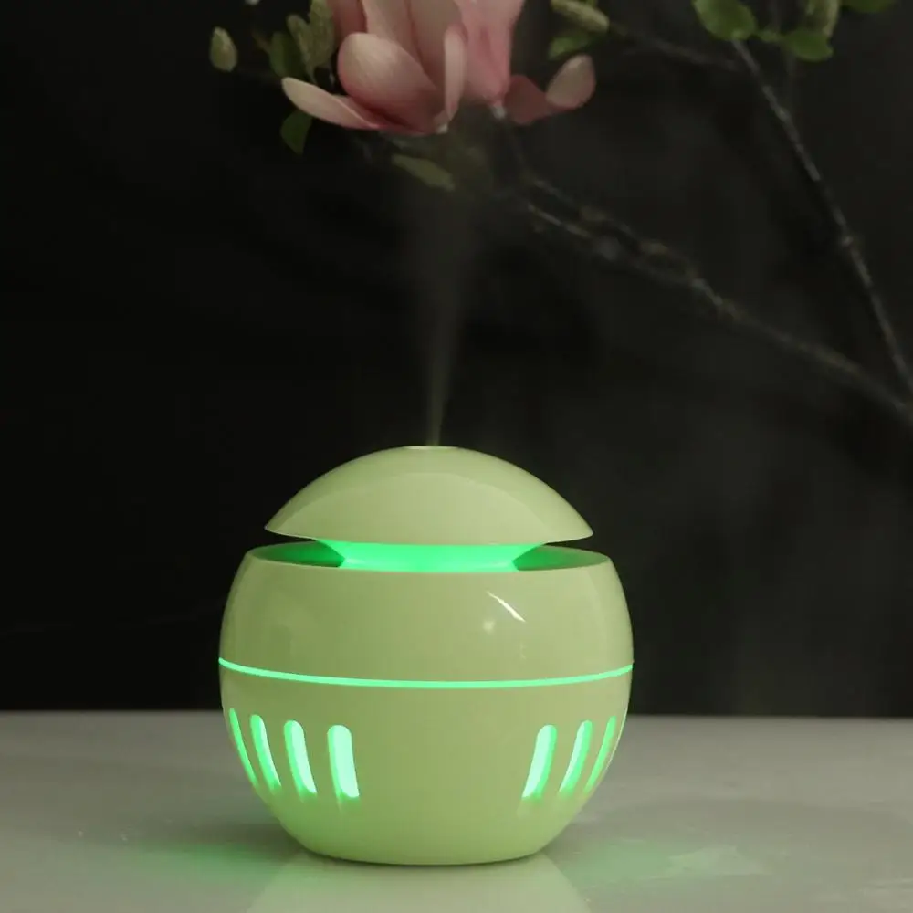 

New USB wood grain humidifier, remote control of colorful air purification essential oil diffuser, suitable for families.