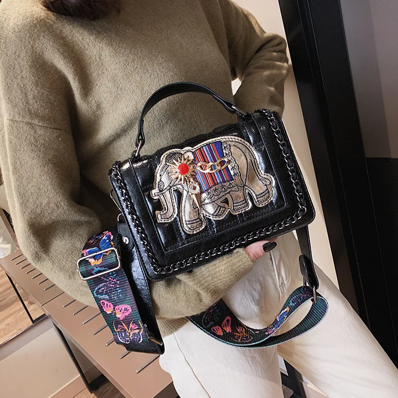 

Female elephant print patchwork messenger bag lady recreational shoulder bag lady beach bag in the new summer of 2019