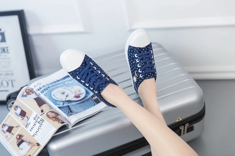 3148155239_253421888