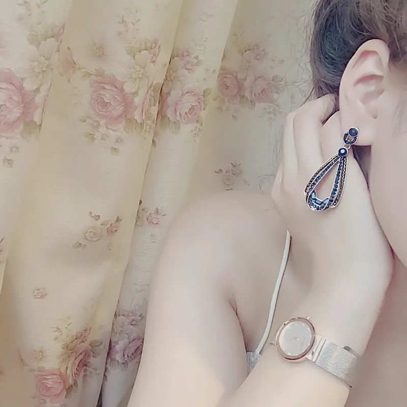 LUBOV Exaggerated Blue Crystal Lace Golden Metal Chain Dangle Earrings Women Personality Statement Drop Earrings Christmas Gift - Image 4