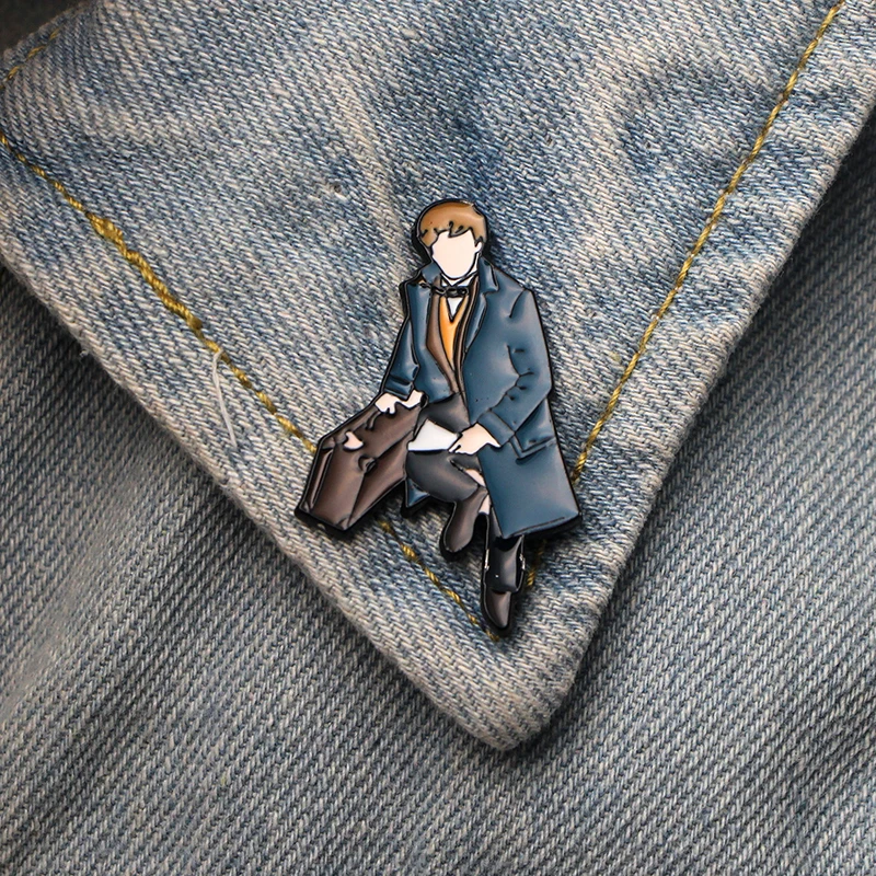 С фантастическими животными Newt Scamander шпилька из цинкового сплава para рюкзак Прайд одежда медаль для сумки рубашка шляпа Значки E0383