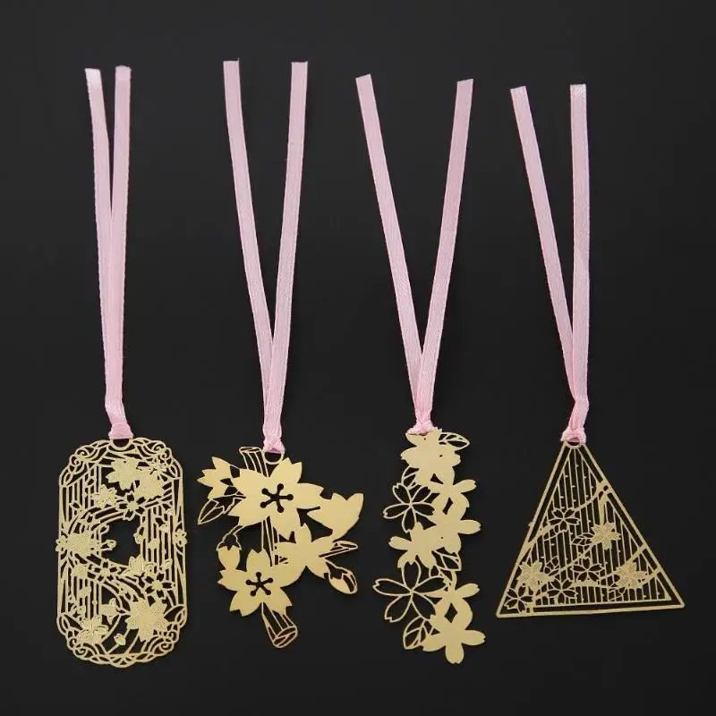 

Creative Sakura Flower Mini Hollow Bookmark Metal Book Clip Student Gift Christmas Pendant Drop Ornaments Festive Party Supplies