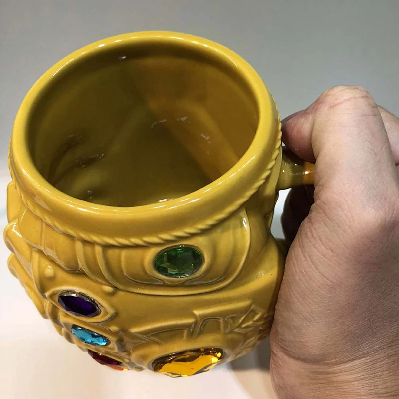 Креативные перчатки Таноса Marvel Кулак Кофе Кружки аниме чашки и кружки крутые пластиковые Бесконечность драгоценный камень Знак мультфильм посуда для напитков подарок для ребенка