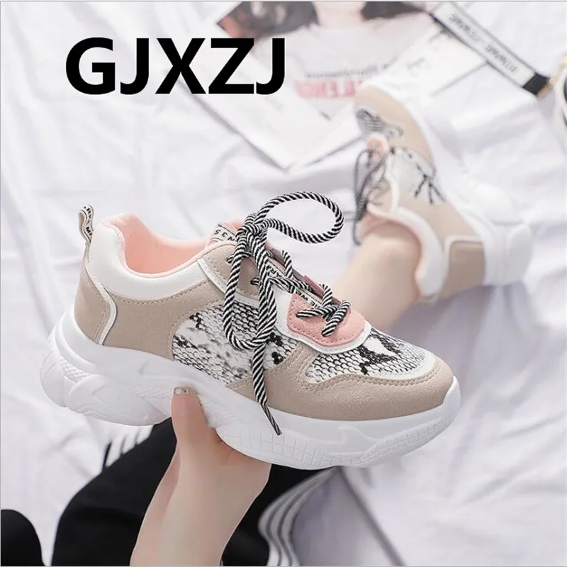 

Outdoor soft bottom breathable comfort casual wild Korean snake pattern female color female Harajuku style casual shoes