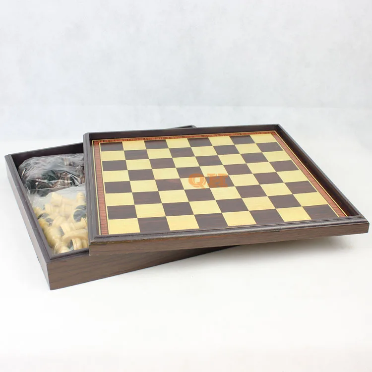 Wooden Chess Natural Wood Green Paint Refined Workmanship Boxed Desktop Grade Wood Gift Portable Chessboard Child Fun Heat Wooden Chess Natural Wood Green Paint Refined Workmanship Boxed Desktop Grade Wood Gift Portable Chessboard Child Fun Heat