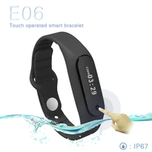 Лидер продаж 0,69 дюймов сенсорный экран bluetoothtpu водонепроницаемый смарт-браслет IP57 умные наручные часы-браслет для смартфоны Android IOS