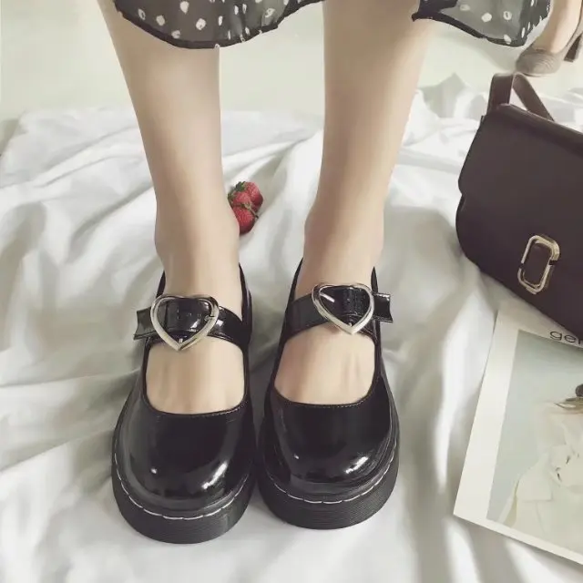 

LoveLive Japanese Student Lolita Shoes Cosplay College Girls JK Shoes Harajuku Lovely Round Head Heart-shaped PU Leather Shoes