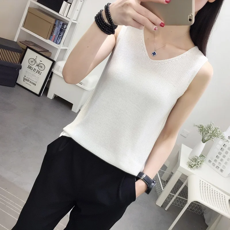 Actual photo of the new Korean version of vest in spring and summer of 2019 pure-color  bottom knitted sweater women's wear
