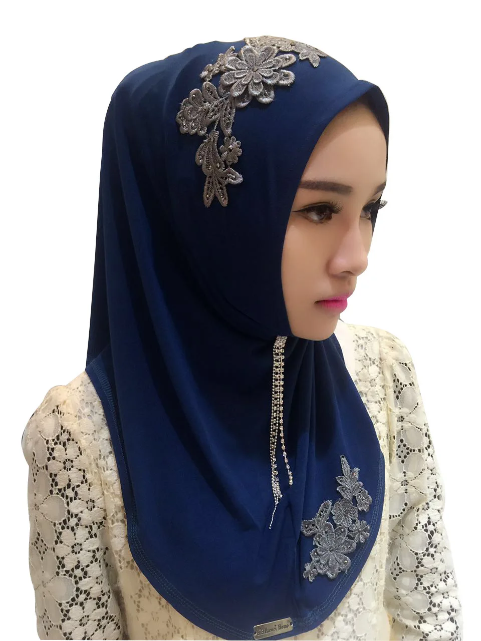 

1 pc lace scarf Hat hijabs shawls Ladies muslim fashion wraps Embroidery crystals Convenient cap hat scarves/scarf
