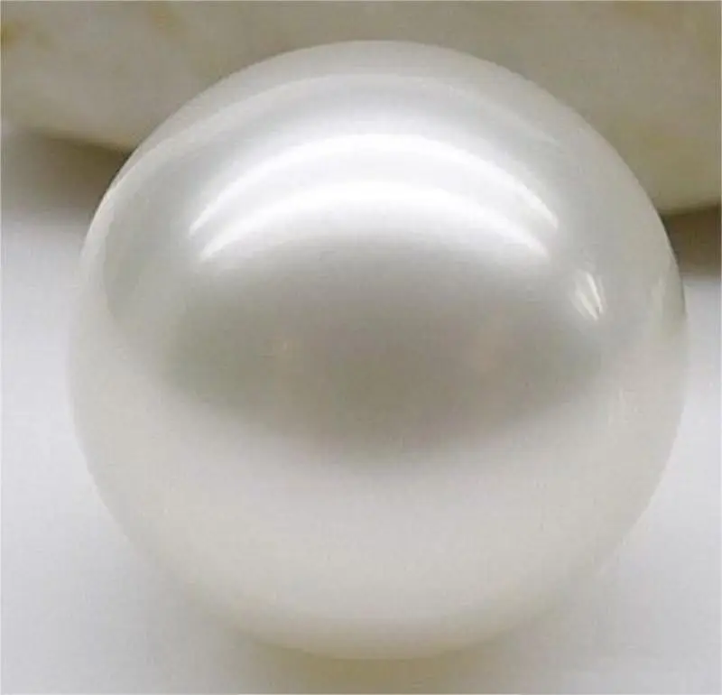 

beautiful 12-13MM SOUTH SEA WHITE PEARL AAA
