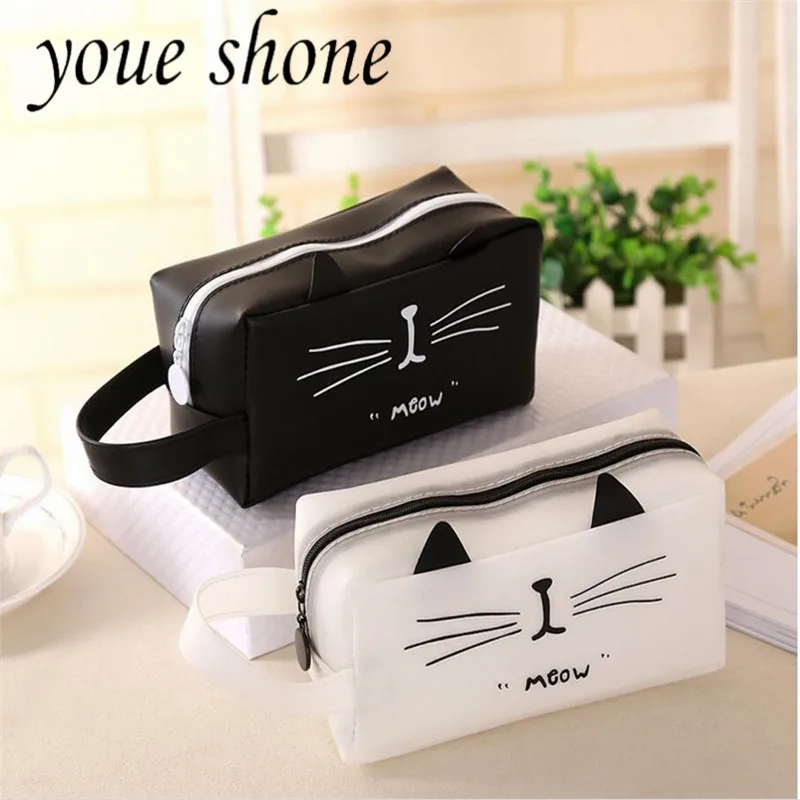 

1PIECES 17.5*7*9CM reative simple pencil box PU pencil case on the junior school pupils large Korean girl stationery