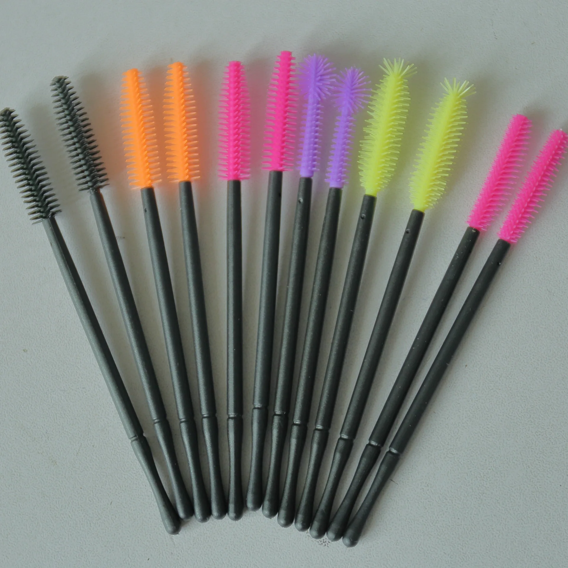 

50Pcs Silicone Disposable Lashes Brush Comb Mascara Wands for Eyelashes Extension Individual Applicator Women Makeup Tool