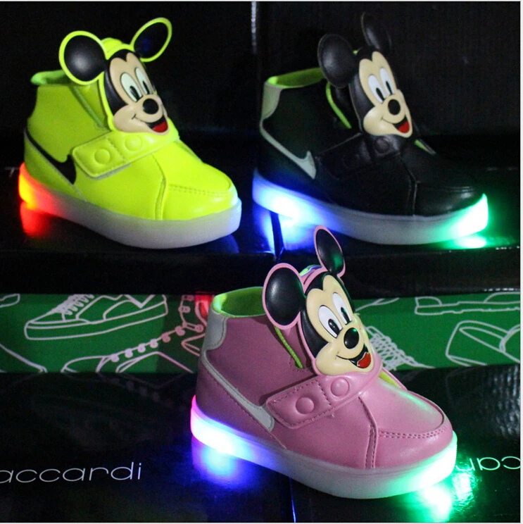 tenis do mickey com led