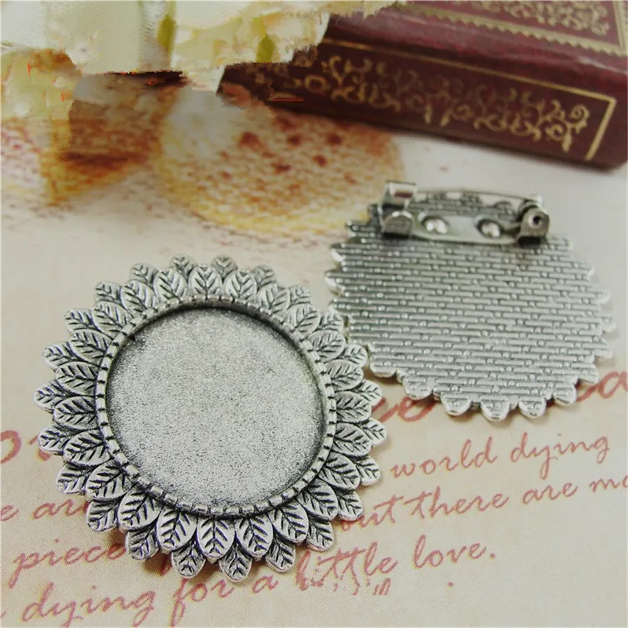 

20 PCS To Fit 20MM Round Cabochon Brooch Tray Antique Silver Color Vintage Alloy Flower Lace Blank Brooch Tray Settings hm1203