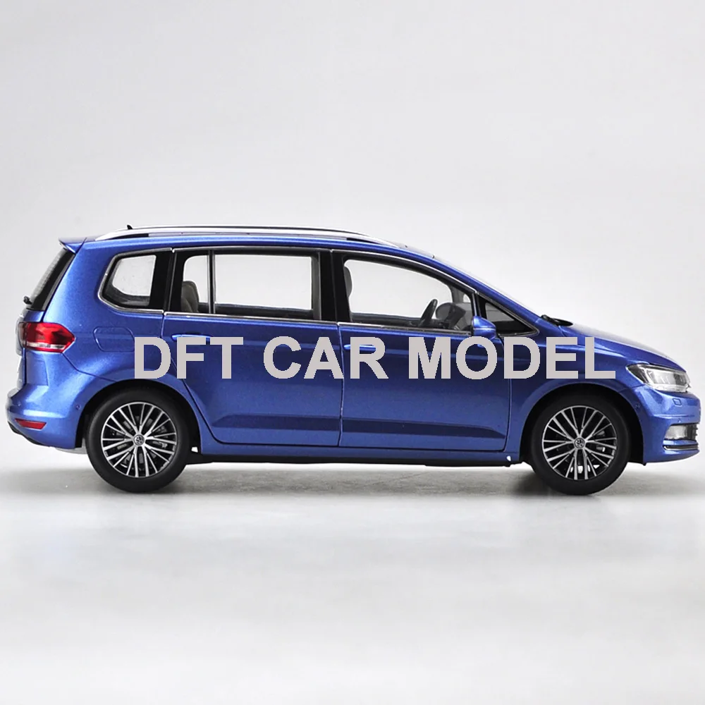 Литая 1:18 игрушка из сплава новая модель автомобиля TOURAN Детские игрушечные