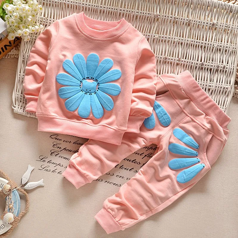 3415516885_764148497