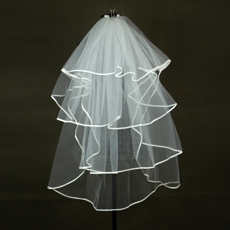 

Brand New Bridal Veils White/Ivory Princess Wedding Accessories Elegant 4 Layers Ribbon Edge Short Wedding Veils with Comb