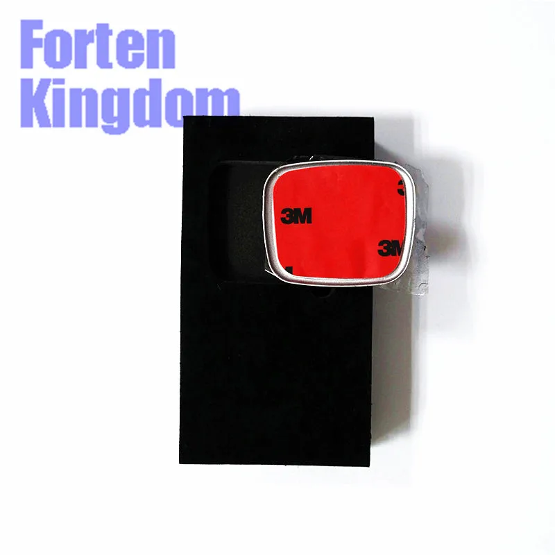 red H logo steering wheel emblem 05