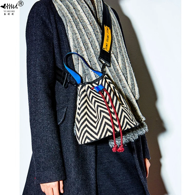 

Classic Mini Small Shoulder Crossbody Bags Women Handbags Tote Bucket Bag Pop Striped Bohemian Fashion Vintage Women Bag Bags