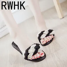 RWHK Europe and the United States slippers female summer 2019 new pearl string braided hemp rope beach shoes flat slippers B257 цена RWHK Europe and the United States slippers female summer 2019 new pearl string braided hemp rope beach shoes flat slippers B257 цены онлайн