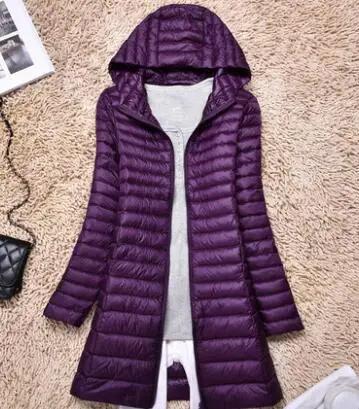 Осенне-зимняя женская куртка больших размеров, ультра легкая куртка-пуховик на 90% утином пуху, Женская куртка с капюшоном, тонкая Длинная пуховая куртка, парки - Цвет: Фиолетовый