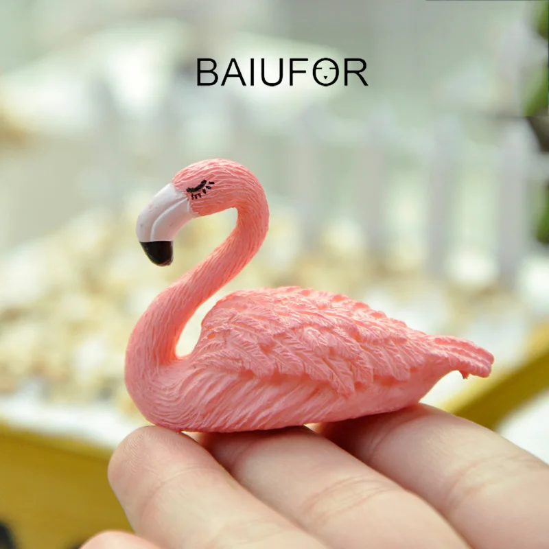 2pcs BAIUFOR Miniature Charming Pink Flamingo Couple Figurines for Terrarium Accessories DIY Fairy Garden Plants Cake Decor