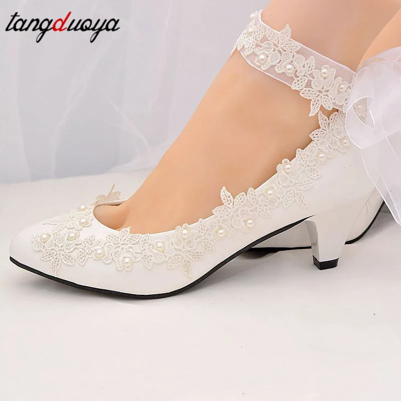 Белые туфли-лодочки; женская обувь; свадебные туфли с цветами и жемчугом; обувь для невесты на высоком каблуке; женские пикантные Туфли на каблуке; zapatos de tacon