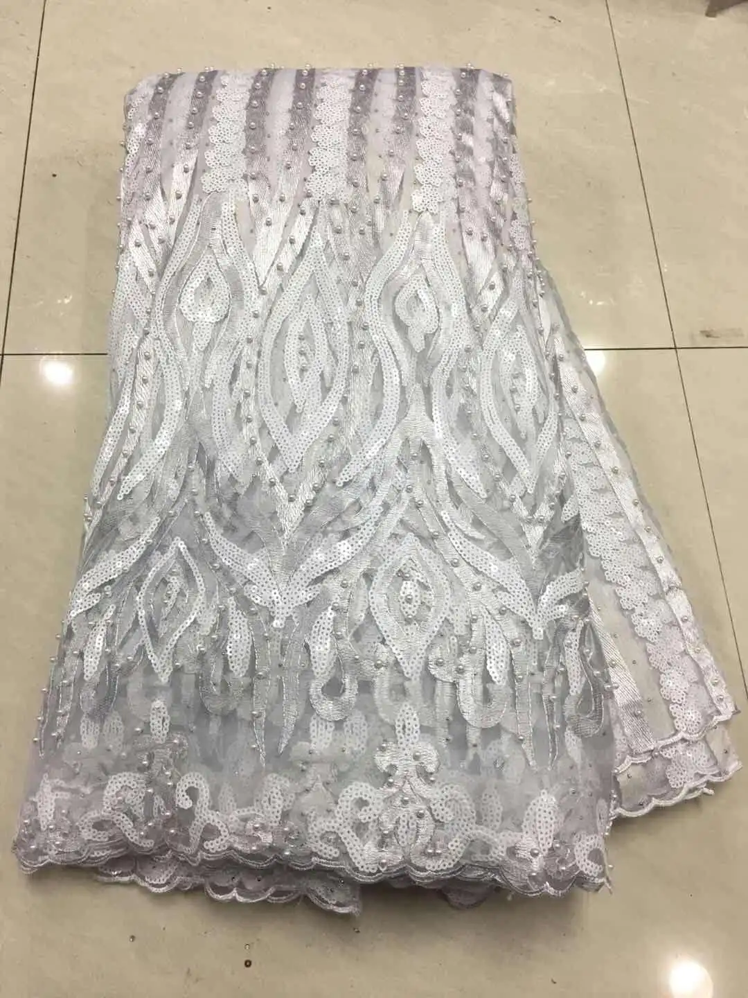 

White African Sequins Lace 2019 Embroidered Nigerian Net Lace Fabric Bridal High Quality Beaded French Tulle Lace Fabric LHX18
