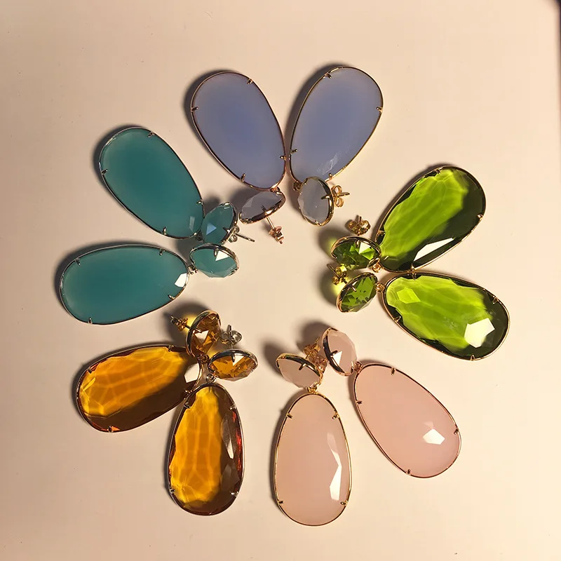

High Quality Color Crystal Earrings With A Gorgeous Retro And Large Drop Shaped Copper Crystal Earrings women's best gift