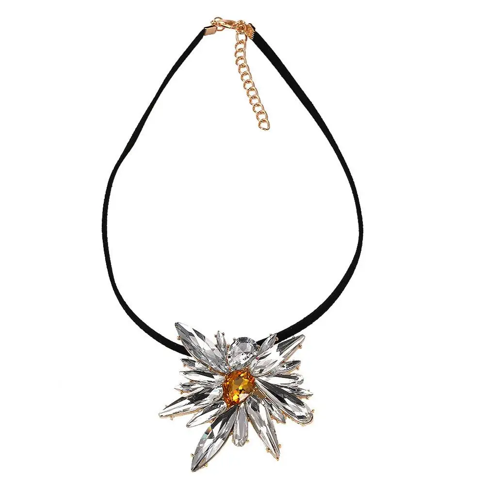 Молочным. цветок Кристалл ожерелья для Для женщин большой Мода красивые обоятельные цепи колье ювелирные изделия ручной работы высокое качество Boho A774 - Окраска металла: 2