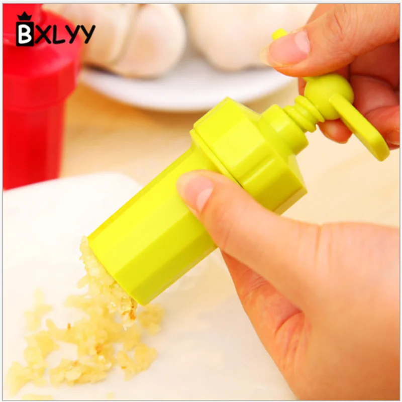 

BXLYY Kitchen Accessories Plastic Garlic Versatile Garlic Kitchen Gadgets Home Decor Accessories Garlic Clasp Kitchen Tools.7z