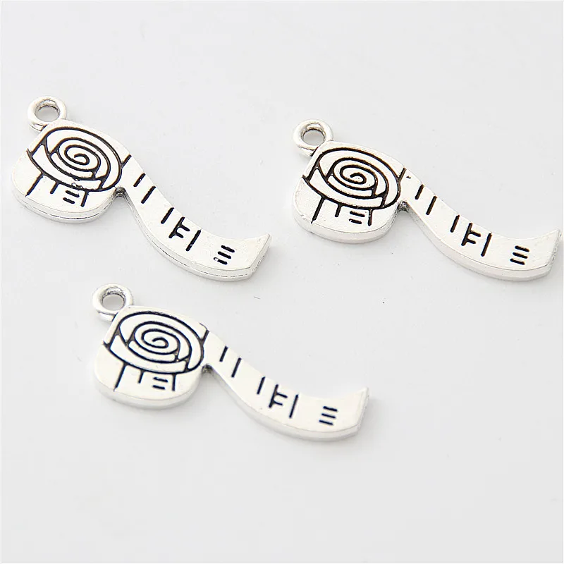 wholesale 30pcs alloy Tibetan silver Peach heart charms pendant 18x12mm